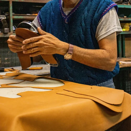 juliani-calzados-fabrica-diseño-calzado-01_Mesa de trabajo 1